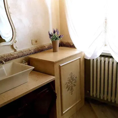 In Montecarlo Lucca 23964 Apartamento
