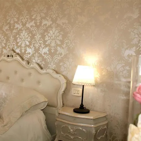 Lejlighed In Montecarlo Lucca 23964 San Piero in Campo (Tuscany)