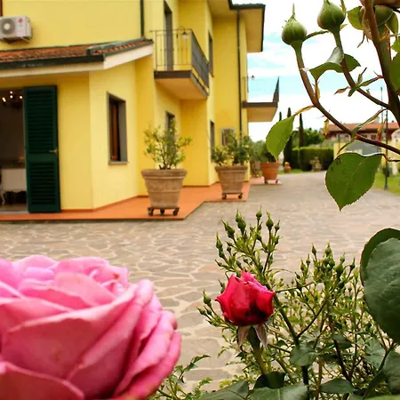 In Montecarlo Lucca 23964 Apartamento